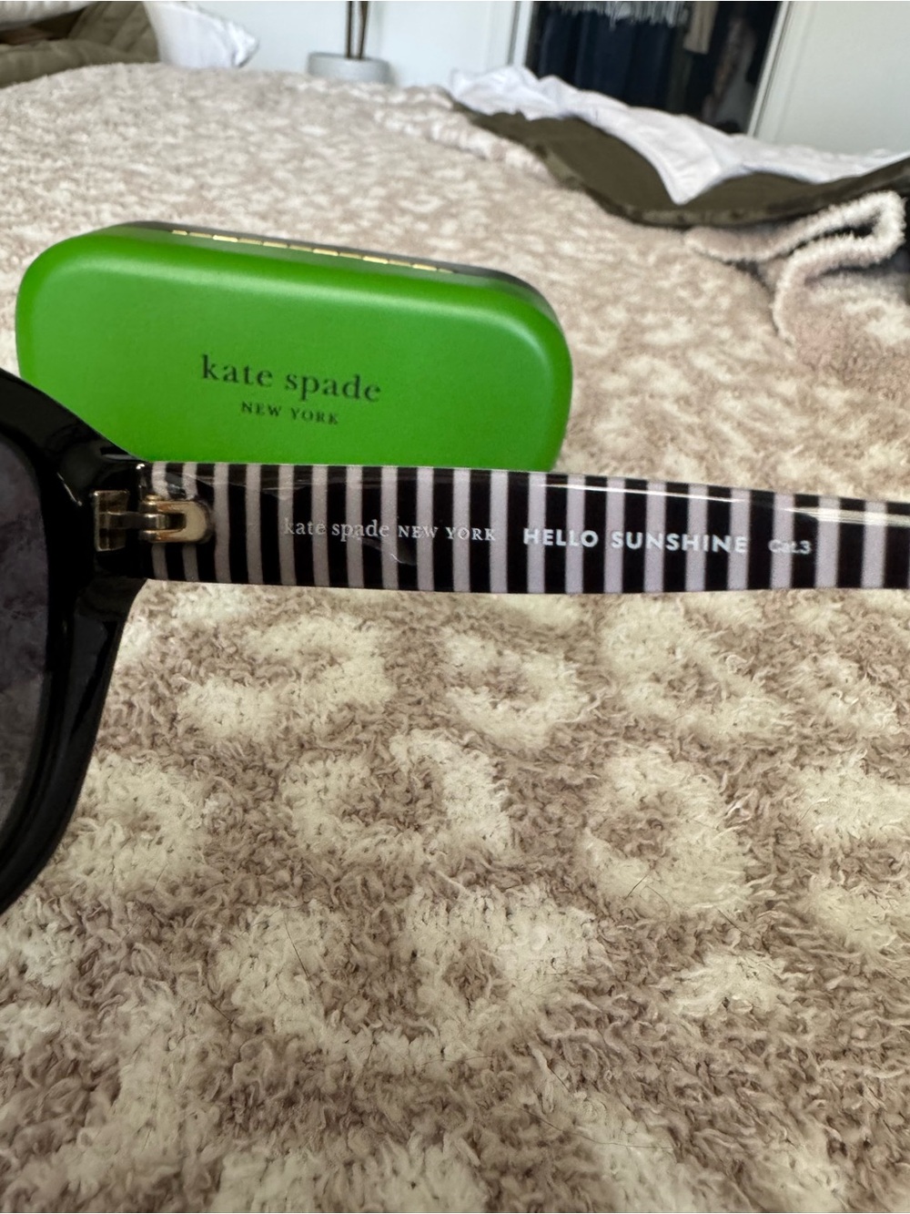 kate spade Black Gloss Cat-Eye Sunglasses with Dark Lenses - Picture 3 of 6